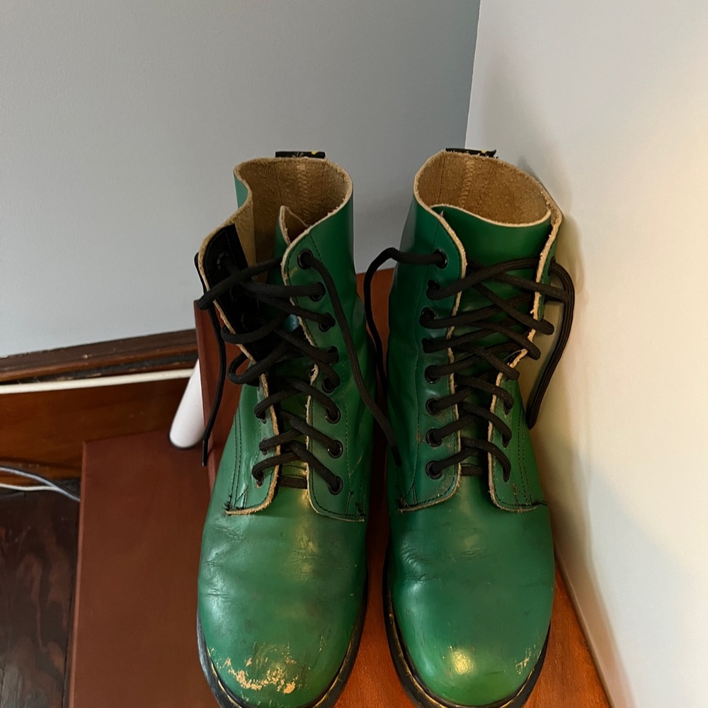 Dr Martens Made in England green 1460 boots - Picture 8 of 9